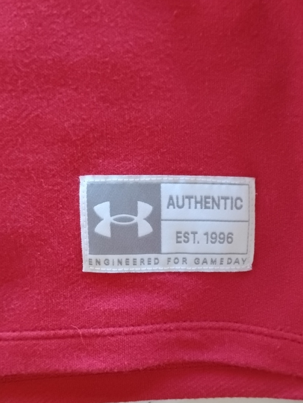 Under Armour Size XL Red UW Long-Sleeve Crewneck Sweatshirt - Picture 11 of 16